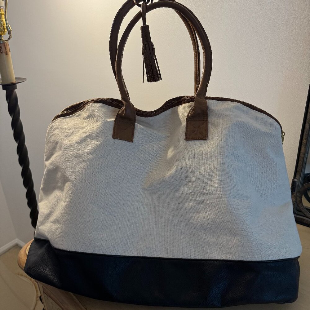 (NOT Avail) Beach tote Mud Pie Chelsea Weekender Bag